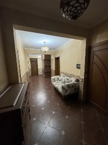 Ойбек ( Шох мед центр, Госпитальный базар, Церковь) 152 кв 3в5/3/9