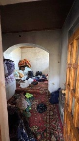 6 sotiq 2 etajli ( yashasa bo'ladi) yana 2 sotiqni qo'shib olsa boladi