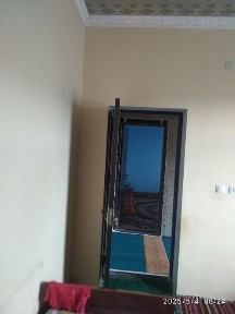 2 сотихли намунали уй сотилади. Марказга якин.