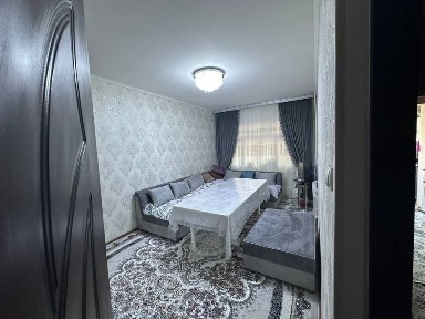 Срочно продаётся 2 комнатная квартира сделано3, рядом все удобства ест