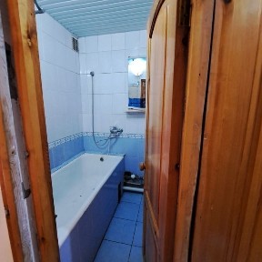 Dom sotiladi 3 xona 3/4/4 mirzo ulugbek rayon