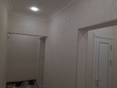 Юнусабад-6, 5 дом. Срочно продаётся сваю 3-х комнатная квартиру.