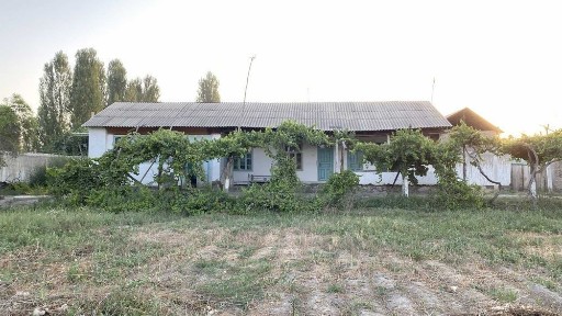 16 sotixli katta hovli, Rishton Avazboyda sotuvda! Narxini Kelishamiz.