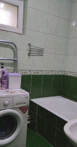 Юнусабад 18, 3 (4)/2/4 КиРпИч 77 Серия Балкон 6 на 2 Средний Ремонт