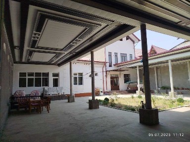 Коттедж Сотилади