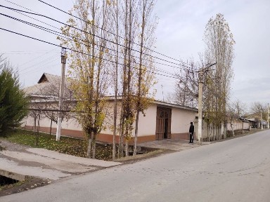 Ишлаб чикаришга, цехга еки яшашга арендага берилади Зангиота тумани Зи