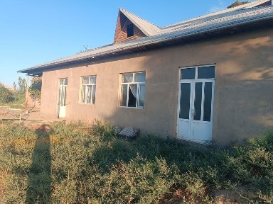 10 хонали уй сотилади