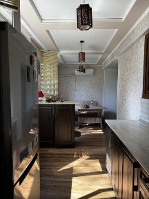 Квартира 4-ех комнатная/4 xonasi с ремонтом в центре города на Ц1