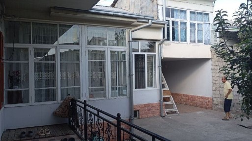 Уй сотилади 7.6 сотих