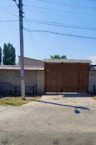 Uy sotiladi 4 sotka Politotdel.