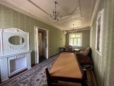 2 ком/2/4 кирпич, площадь 57м2. Ул. Нукусская Ойбек