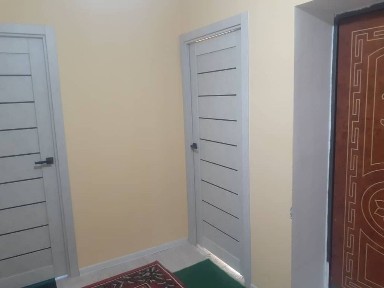 Шовот туманида 3 хонали квартира сотилади