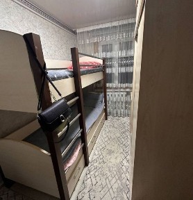 Продаётся Кадышева 2 комнатная, 58/ Военный городок