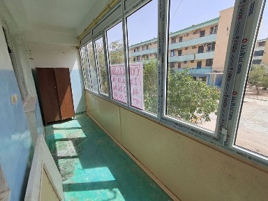 Zarafshon shahridagi 3-mikrorayon 8-uy 15-xonadon srochna sotiladi