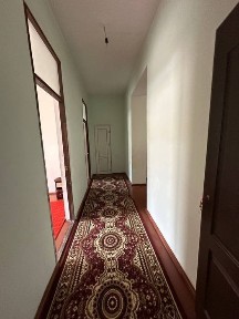 Sayohatda kotej sotiladi.