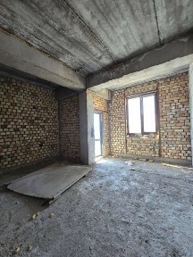 Pavarot da karopka xolatda kvartira sotiladi