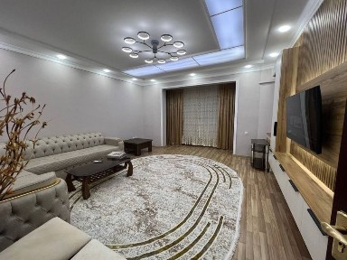 Впервые в аренду 2 комнатная квартира м. Ойбек