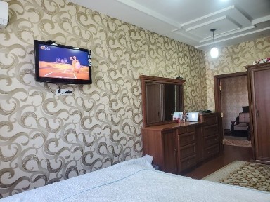 Продаются 115 кв 4 комнатная квартира ул Амира Темура