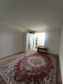 Срочно центрда квартира сатылады