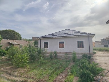 Xorazm Viloyati bog'ot tumanida uy sotiladi