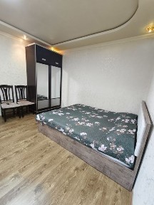 Метро Айбек, Тараса Шевченко, Чехова