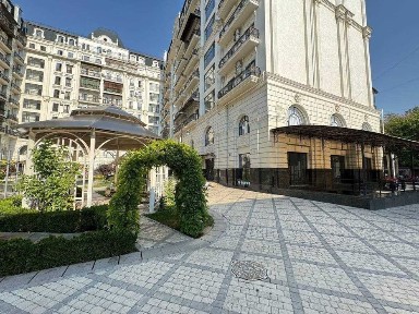 ЖК Казахстан Ц-6 м. Минор 5 (2+3)-комн 5/10 151 м² коробка закрытый двор