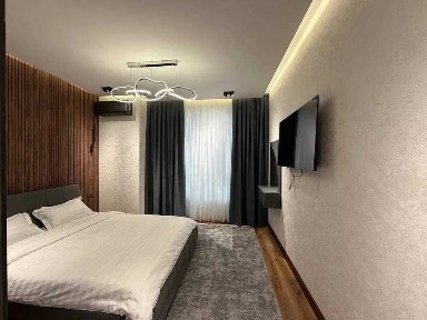 Аренда 4-комнатной на Садык Азимова/Центр