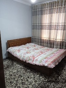 Фаргона марказида 3 хонали Янги уй сотилади.