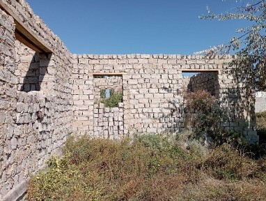 Uchastka sotiladi