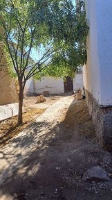 Ақмаңғыт центрында кошпес мулк сатылады!