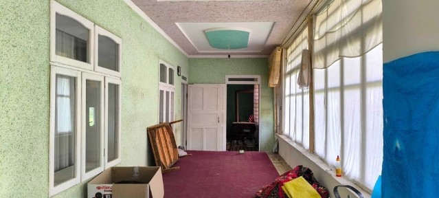 tayyor uy joy hamda faydalanish uchun ekin maydoni