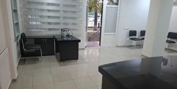 Сдается офис в центре. метро Космонавтов