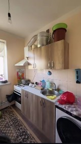 2 Etajdan 3 Honali kvartira sotiladi