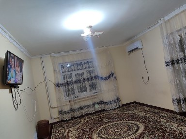 Факелда 1 хонали квартира сотилади