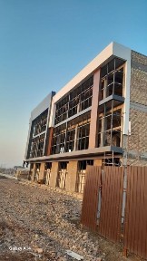 Нежилой обект Уртасарай 1 га земли 3000кв здание в доль дороги Трасса