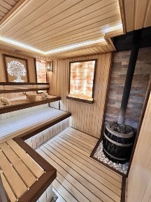 Srochno! Jomboy markazida Yangi qurilgan 5 sotxlik Dacha sotiladi!