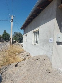 Юкори Чирчик Ахмад Ясаввийда 4сотихли коробка ховли Сотилади