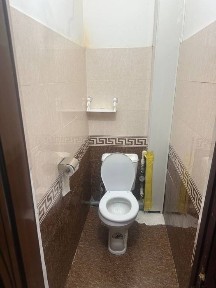 Srocna 3 xonali uy sotiladi