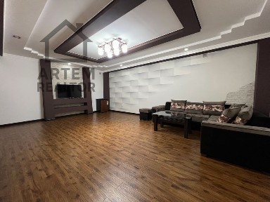 ул. Буюк Ипак Йули 2/1-0/4 85м2 центр Луначарского Новостройка