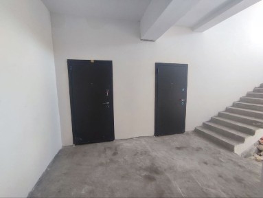 Nurafshon shahrida (Nurafshon City) joylashgan kvartiramni sotaman