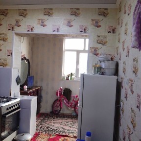 Срочна 2 хонали уй сотилади