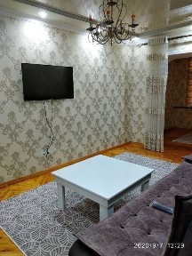 В центре 2 ком квартира на короткий срок гостям столицы