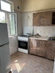 Продам квартиру Чиланзар 15, 3/4/4 не торец. С обстановкой.