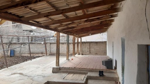 G'uzor sentrda 8 sutig'li uy sotiladi