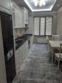 Сдаётся на аренду 3 х комнотная кравтира