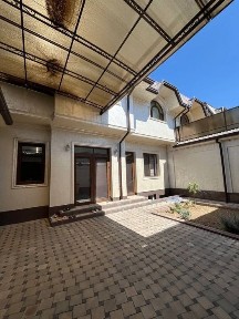 Район : Зангиота туман Ор: Ибн Сино тахта бозор 1 км Еш Ленинчи Сото