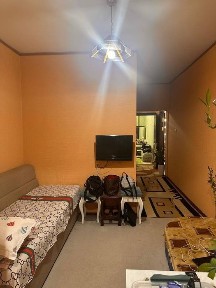 ПРОДАЖА: 2/1/5 на массиве Ахмад Югнакий, средний ремонт