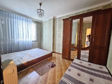 Улица Бобура Яккасарайский район ориентир Makro Supermarket