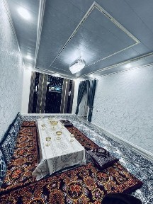 Жомбой центр Бохористон 44 чи Уй срочна сотилади