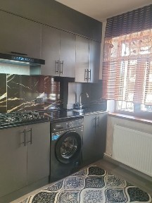 Kvartira ijara beriladi.